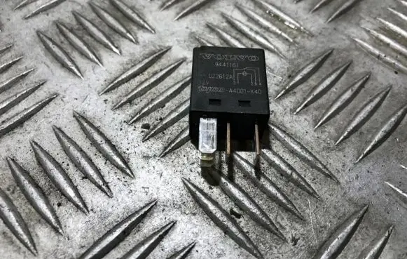 Volvo V70 Other relay 9441161 022612a