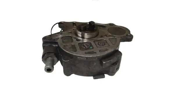 Volkswagen PASSAT B7 Vacuum pump 03L145100
