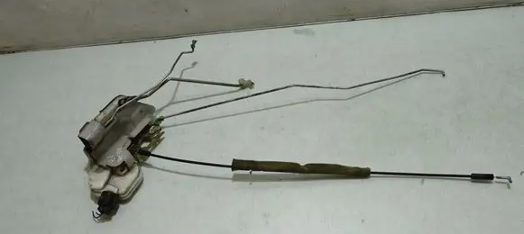 Mitsubishi Pajero Front door lock