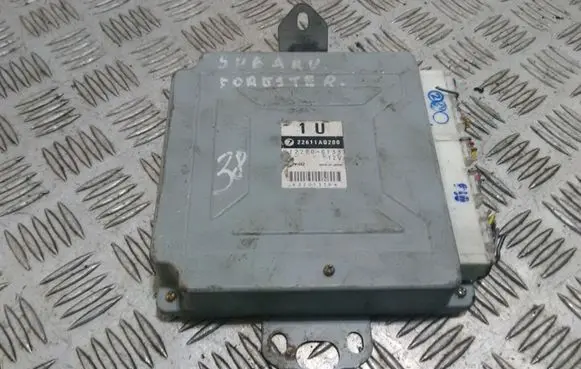 Nissan Primera Engine control unit/module 22611A0200