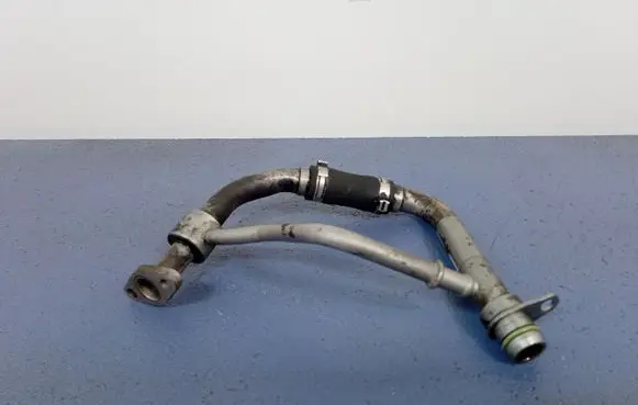 Audi Q7 4L Turbo turbocharger oiling pipe/hose 057145736P