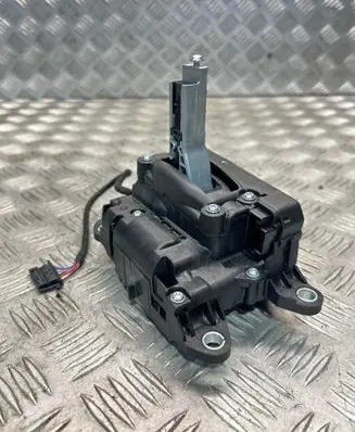 Gear shifter/selector