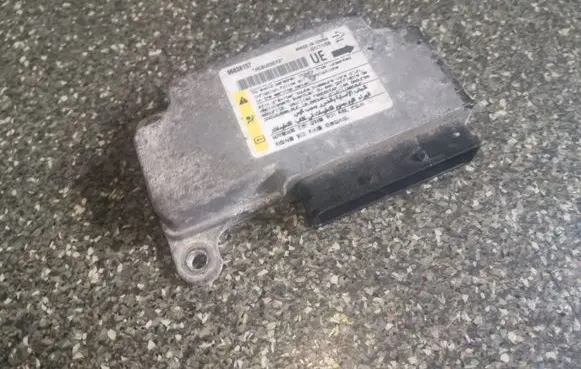 Chevrolet Captiva Airbag control unit/module 96838157