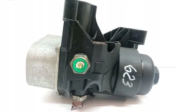 Volkswagen Caddy Oil filter mounting bracket 03N115389