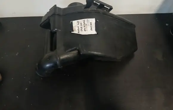 Peugeot 308 Air filter box 9656237380