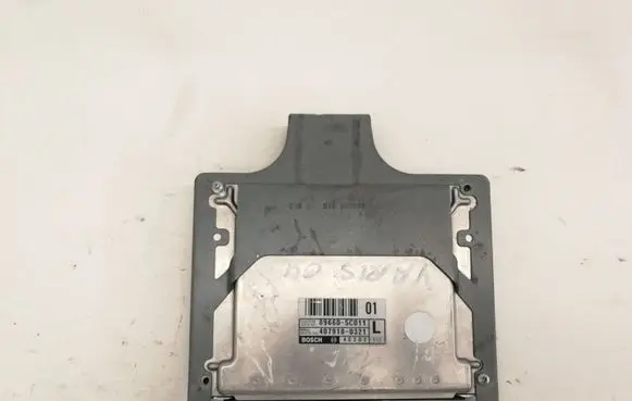 Toyota Yaris Engine control unit/module 0281011649