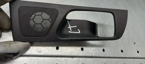 Toyota Avensis Verso Front door interior handle 67618-05030