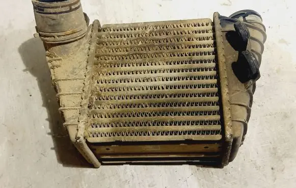 Volkswagen Golf IV Intercooler radiator C6226044