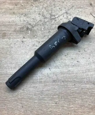 BMW Z4 E85 E86 High voltage ignition coil 7551049