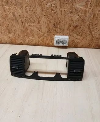 Toyota Corolla E120 E130 Dash center air vent grill