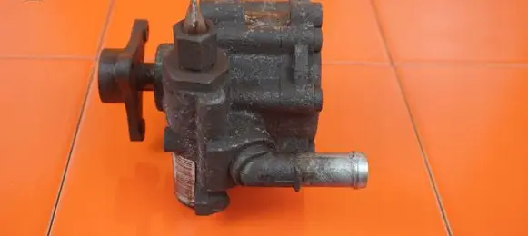 Renault Trafic II (X83) Power steering pump 7613955577 M9R786