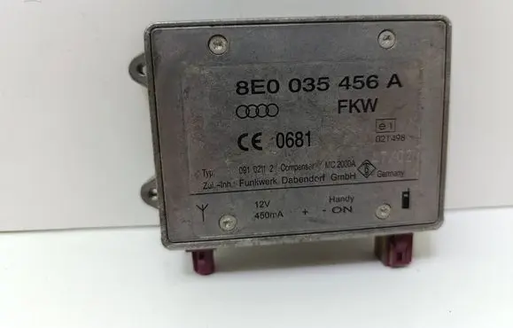 Audi A6 S6 C5 4B Antenna control unit 8E0035456A