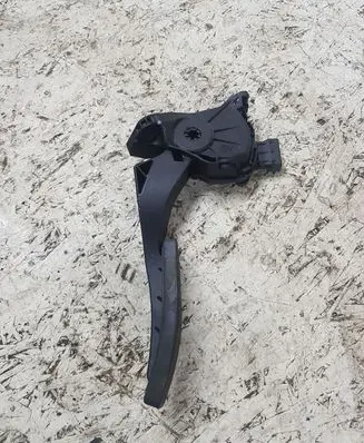 Opel Insignia A Accelerator throttle pedal 13237352