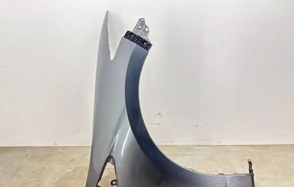 Honda Insight Fender
