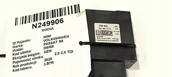 Volkswagen PASSAT B8 Central body control module 3Q0906121B