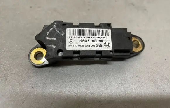 Mercedes-Benz C W203 Airbag deployment crash/impact sensor 0018209126