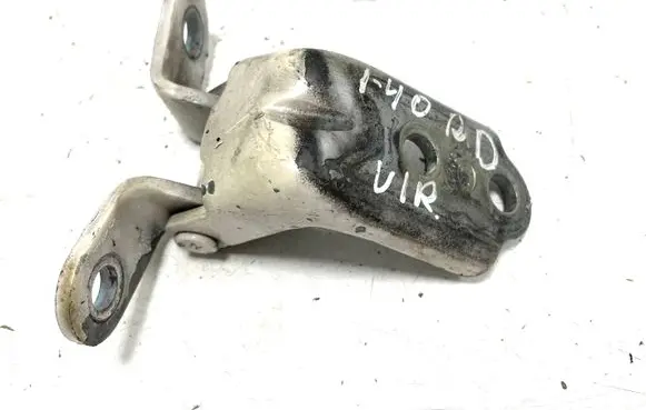 Hyundai i40 Front door upper hinge