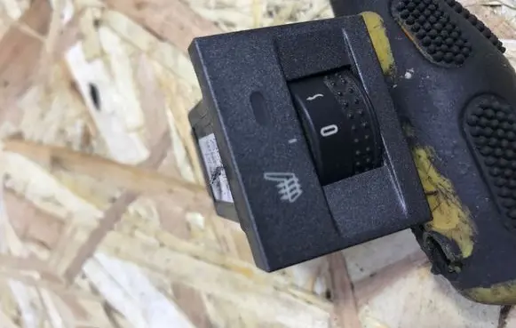 Opel Vectra C Seat heating switch 13138252 32429811
