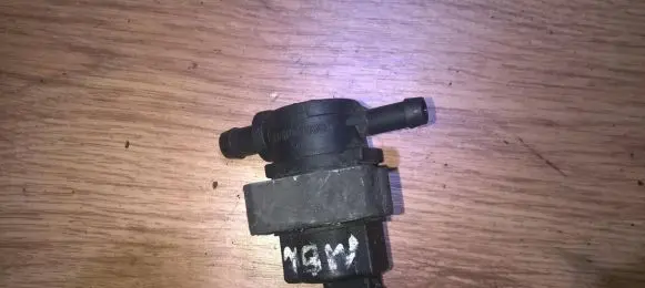 Mercedes-Benz C W202 Turbo solenoid valve 95t105n