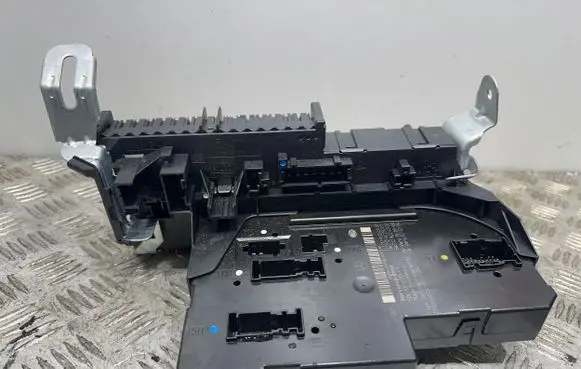 Mercedes-Benz E W212 Fuse module 5DK00962049