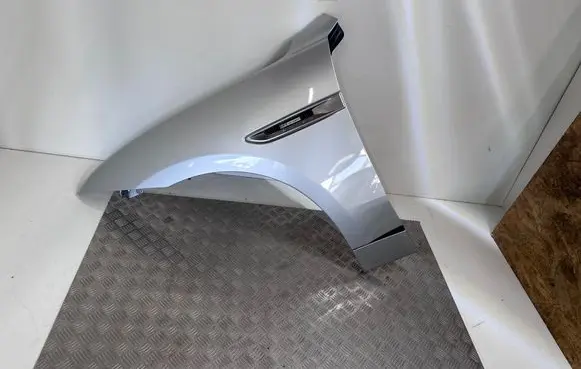 Jaguar F-Pace Fender 
