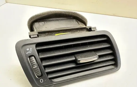 Volkswagen PASSAT B6 Dashboard side air vent grill/cover trim 3C1819702E