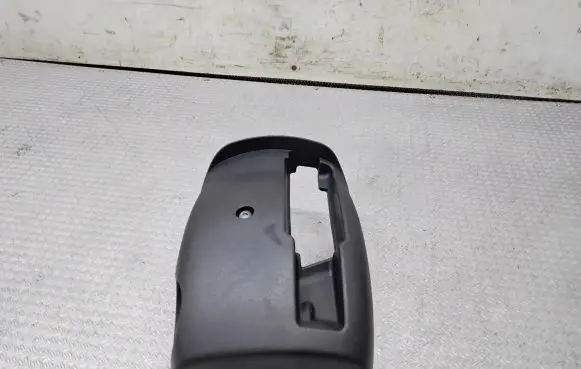Hyundai i30 Steering wheel trim 