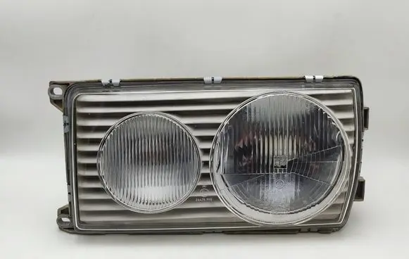 Mercedes-Benz W123 Headlight/headlamp 11768300 24425 24425R7