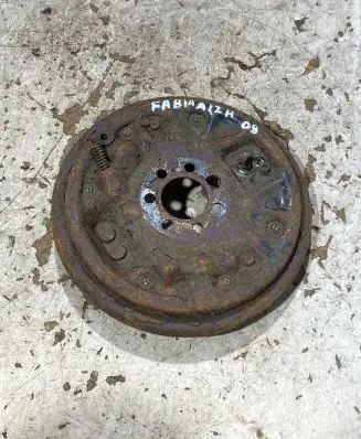 Rear wheel hub spindle/knuckle