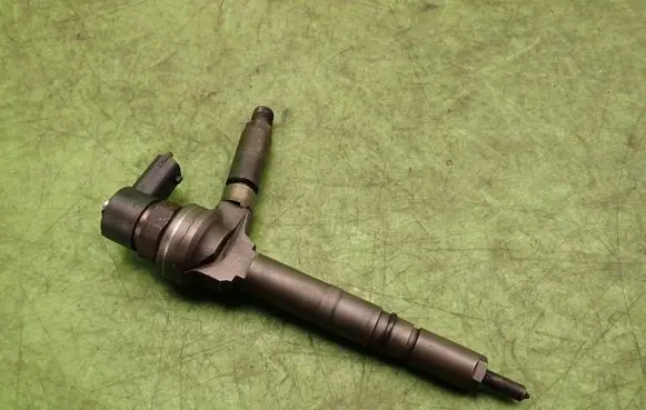 Opel Astra H Fuel injector 0445110174
