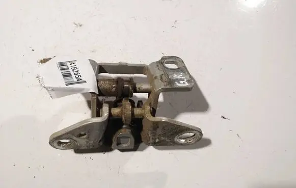 Chrysler 300 - 300C Rear door lower hinge