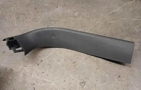 Renault Megane II Centre console side trim front 8200128755