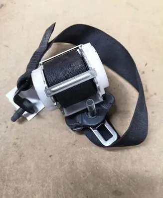 Opel Vectra C Rear seatbelt 041039