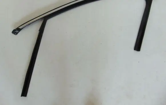 KIA Stinger Front door rubber seal