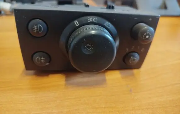 Opel Signum Light switch 9185881 253544 LK04060000