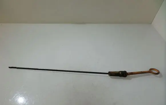 Volkswagen Golf III Oil level dip stick 028115611C 028103663B