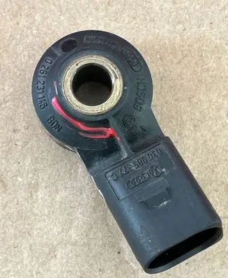Volkswagen Golf V Detonation knock sensor 0261231140