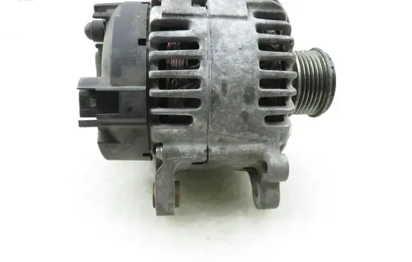 Volkswagen Golf V Generator/alternator 06F903023C