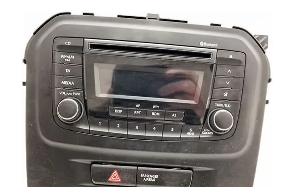 Suzuki Vitara (LY) Radio/CD/DVD/GPS head unit 3910154P20