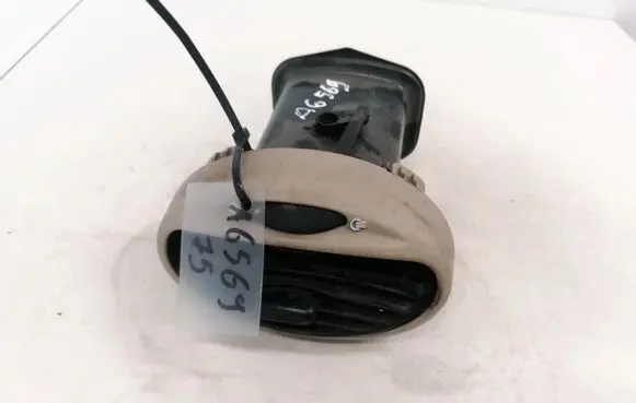 Ford Focus Dash center air vent grill 98AB19893BJW D1B1AR66ZA
