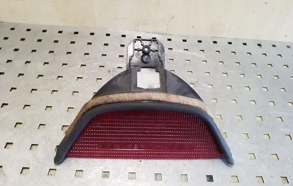 BMW 5 E39 Third/center stoplight 178055