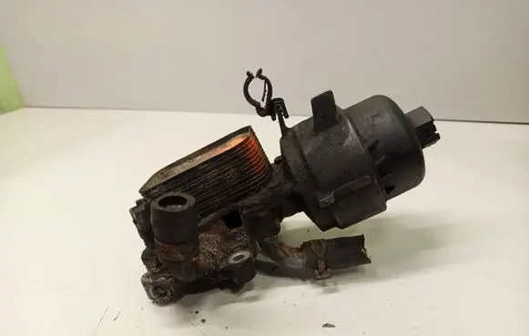 Volvo V50 Oil filter mounting bracket 9656830180