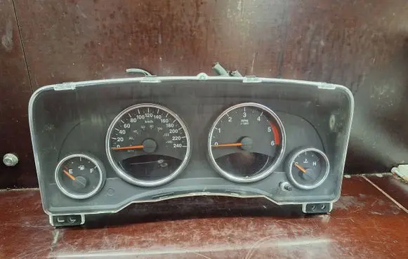 Jeep Compass Speedometer (instrument cluster) 68080410AE