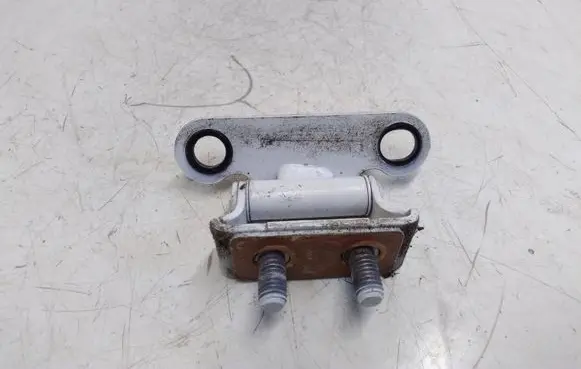 Toyota Prius (XW50) Tailgate/trunk/boot hinge