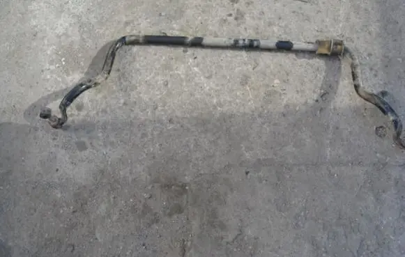 Mitsubishi Pajero Sport I Front anti-roll bar/sway bar