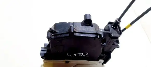 Mitsubishi Outlander Front door lock