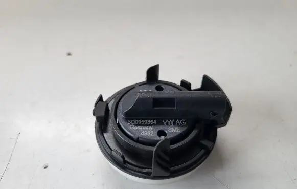Skoda Superb B8 (3V) Airbag deployment crash/impact sensor 5Q0959354