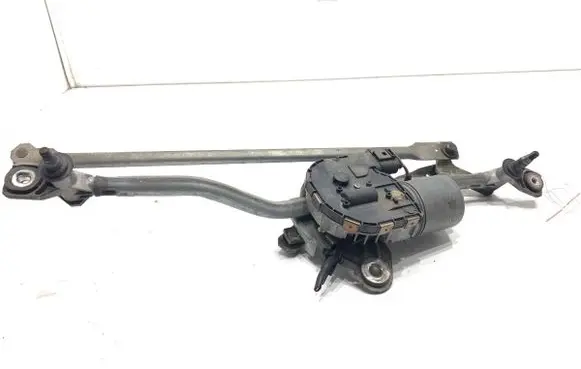 Audi A6 S6 C6 4F Front wiper linkage and motor 