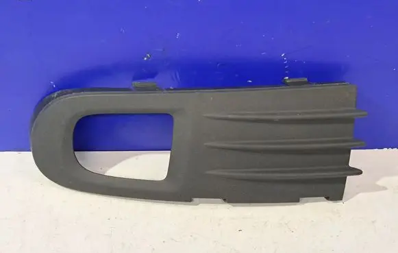 Volvo V50 Front fog light trim/grill 30655884