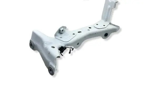 Audi A3 S3 8V Fender mounting bracket 8V0821135A